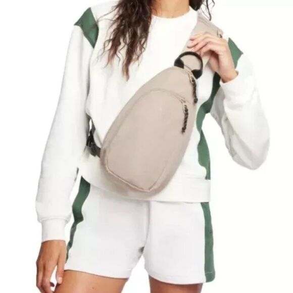 PUMA EVERCAT Myriad Slingback Bag - Picture 4 of 5